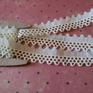 7/8" Wide Lace - 3 Yards -  Style# A-27